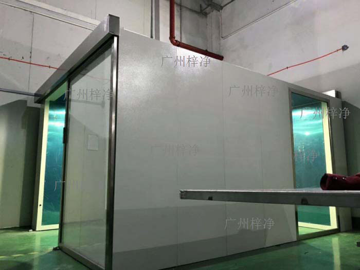 自動(dòng)門風(fēng)淋室與普通風(fēng)淋室在成本上的顯著差異分析